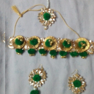 Gota Patti with Green Pumpum Jewellery