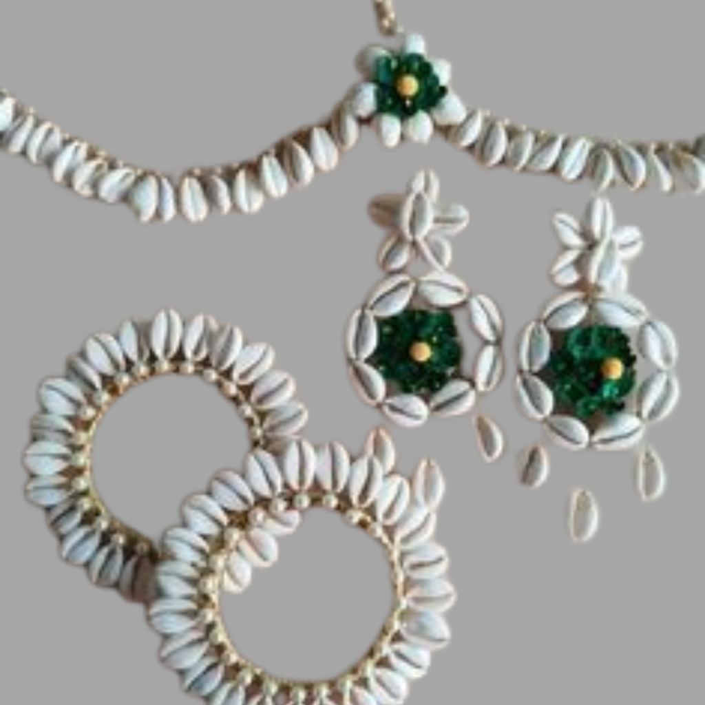 Kodi Jewellery with Green Flower