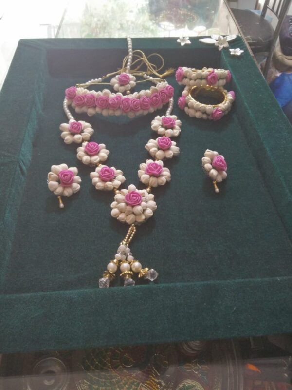 Pink Floral Jewellery with Mogra Kali